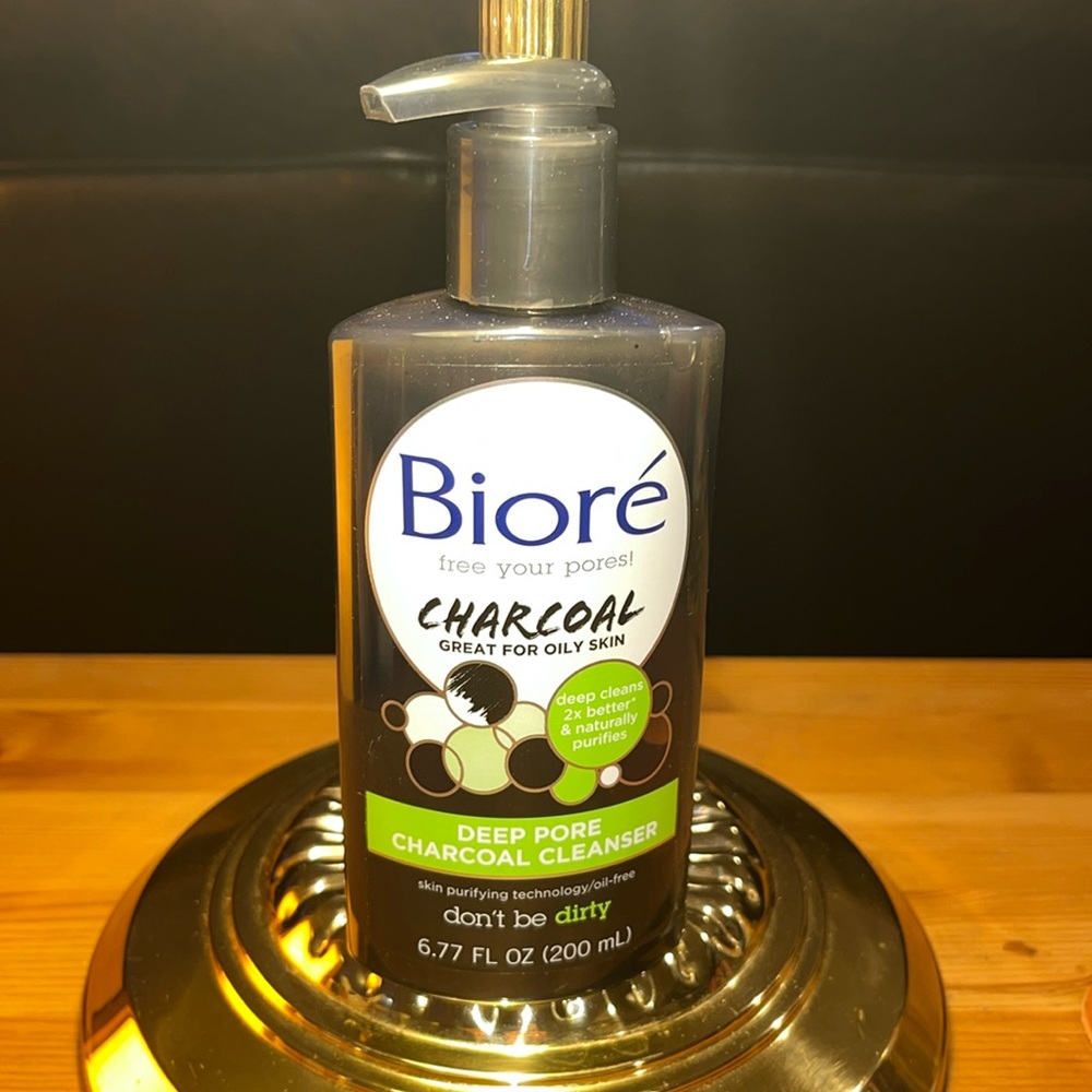 Biore Deep Pore Charcoal Daily Face Wash - 6.77 fl oz